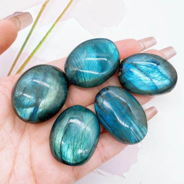 Labradorite Palm Rock Stone Crystal for Healing and Decoration